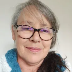 Isabelle  C.